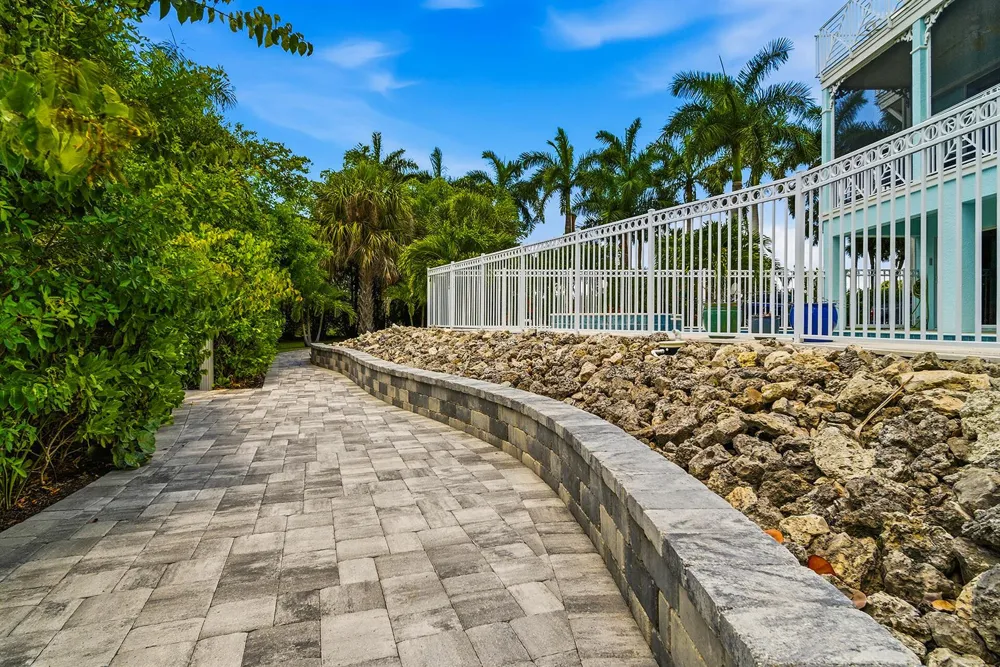 98 Southport Cove Bonita Springs, FL 34134
