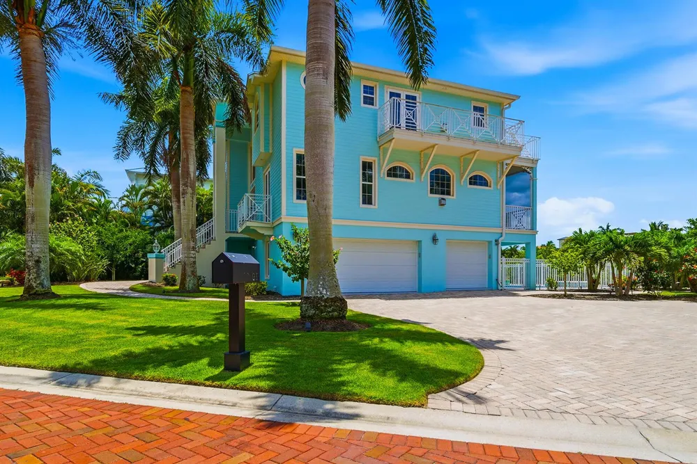 98 Southport Cove Bonita Springs, FL 34134