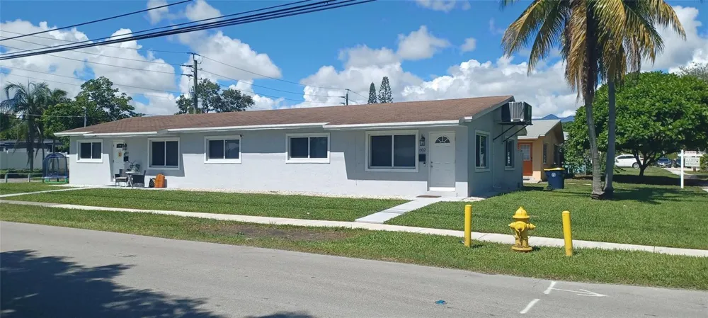 602 SE 2nd Avenue Dania Beach, FL 33004