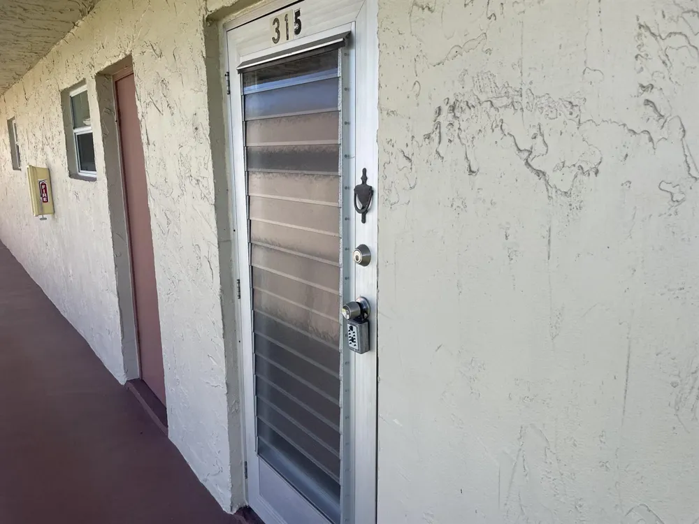 705 Lori Drive #315 Palm Springs, FL 33461
