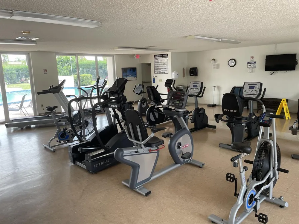 705 Lori Drive #315 Palm Springs, FL 33461
