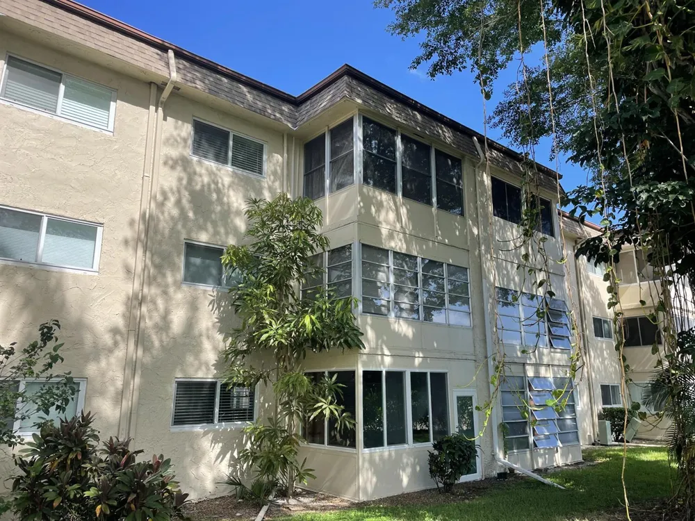 705 Lori Drive #315 Palm Springs, FL 33461