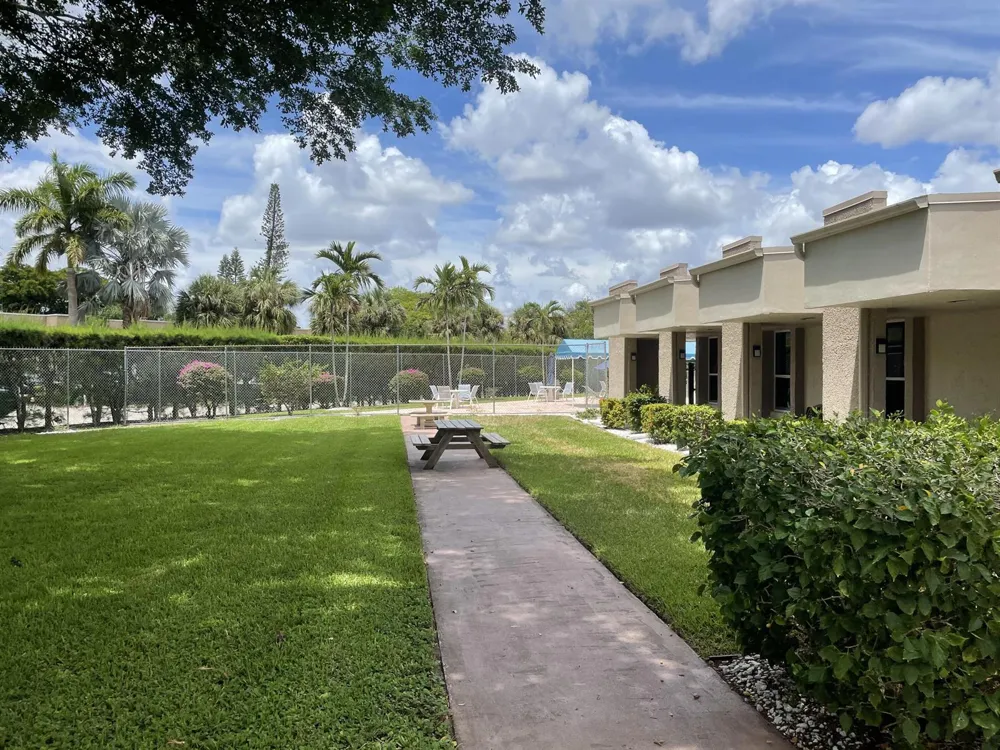 705 Lori Drive #315 Palm Springs, FL 33461