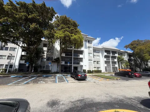 711 Pine Island Road #104