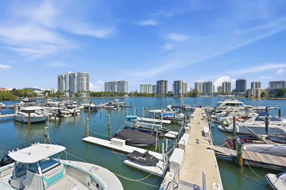 18011 Biscayne Boulevard #1502 Aventura, FL 33160