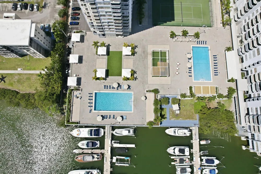 18011 Biscayne Boulevard #1502 Aventura, FL 33160