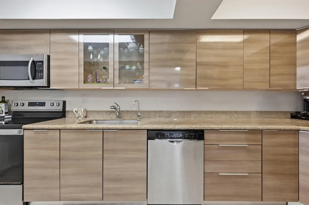 18011 Biscayne Boulevard #1502 Aventura, FL 33160