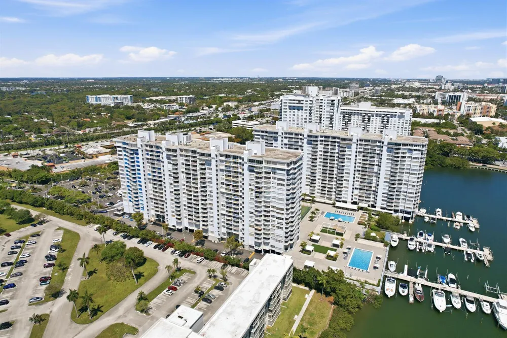 18011 Biscayne Boulevard #1502 Aventura, FL 33160
