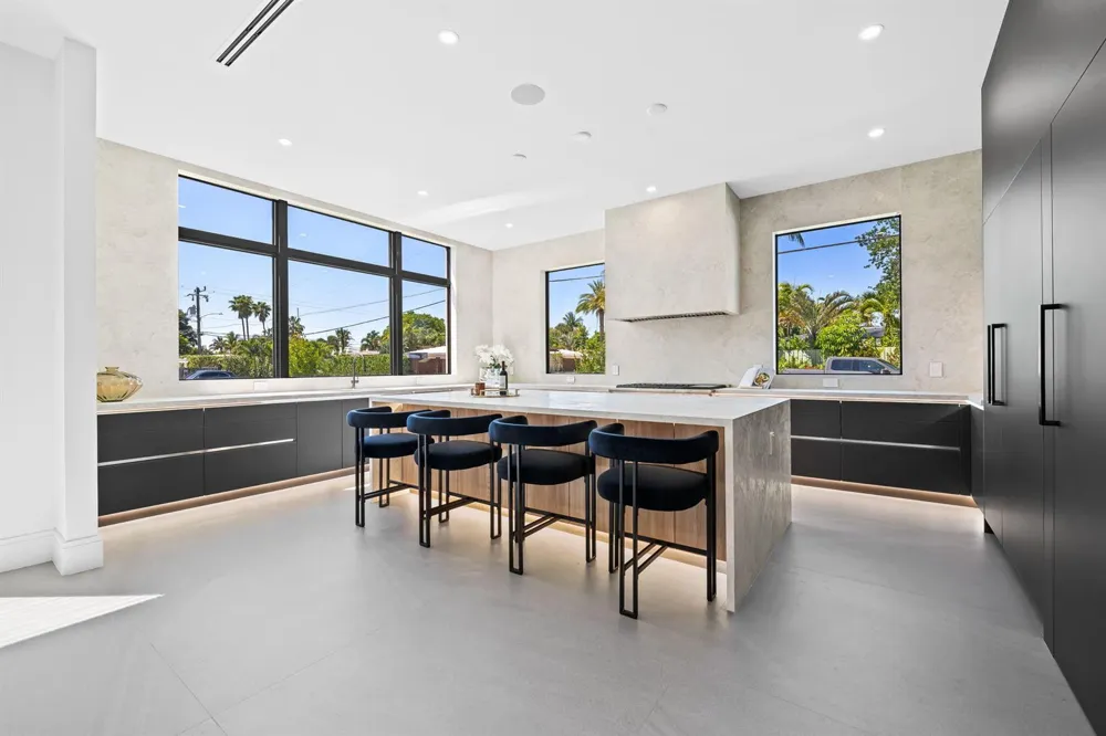 2625 NE 29th Court Fort Lauderdale, FL 33306