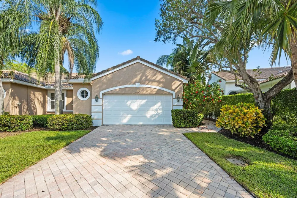 4657 Carlton Golf Drive Lake Worth, FL 33449