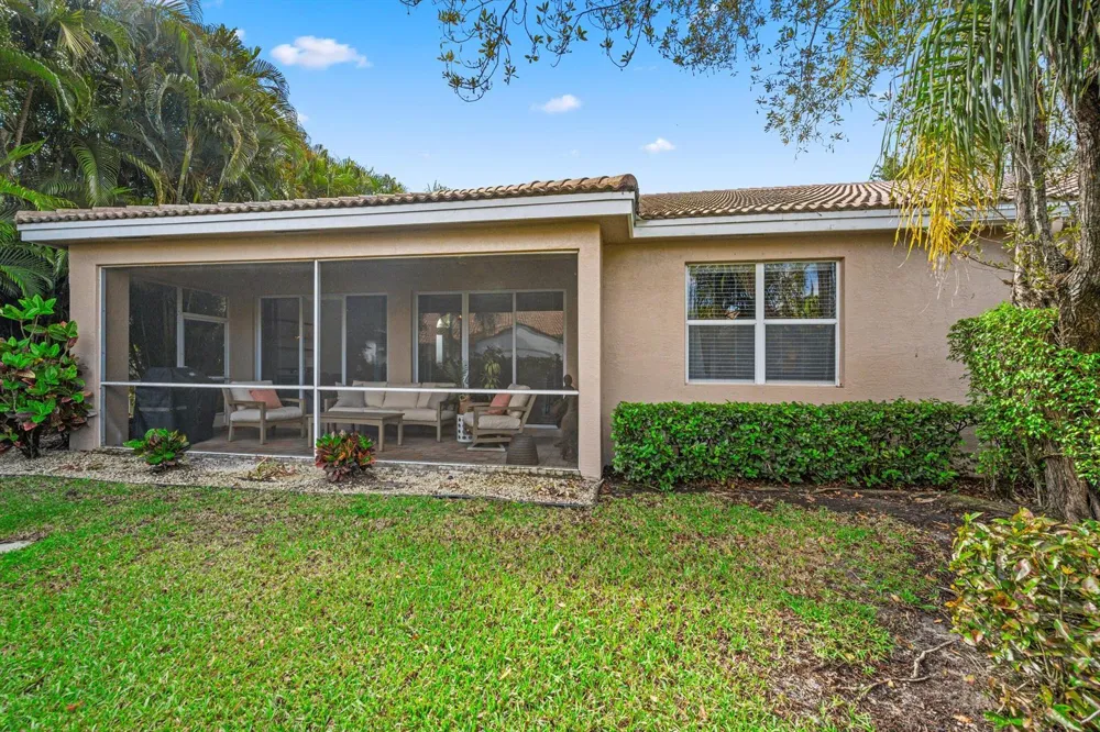 4657 Carlton Golf Drive Lake Worth, FL 33449