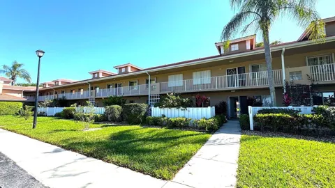 5876 Regal Glen Drive #108