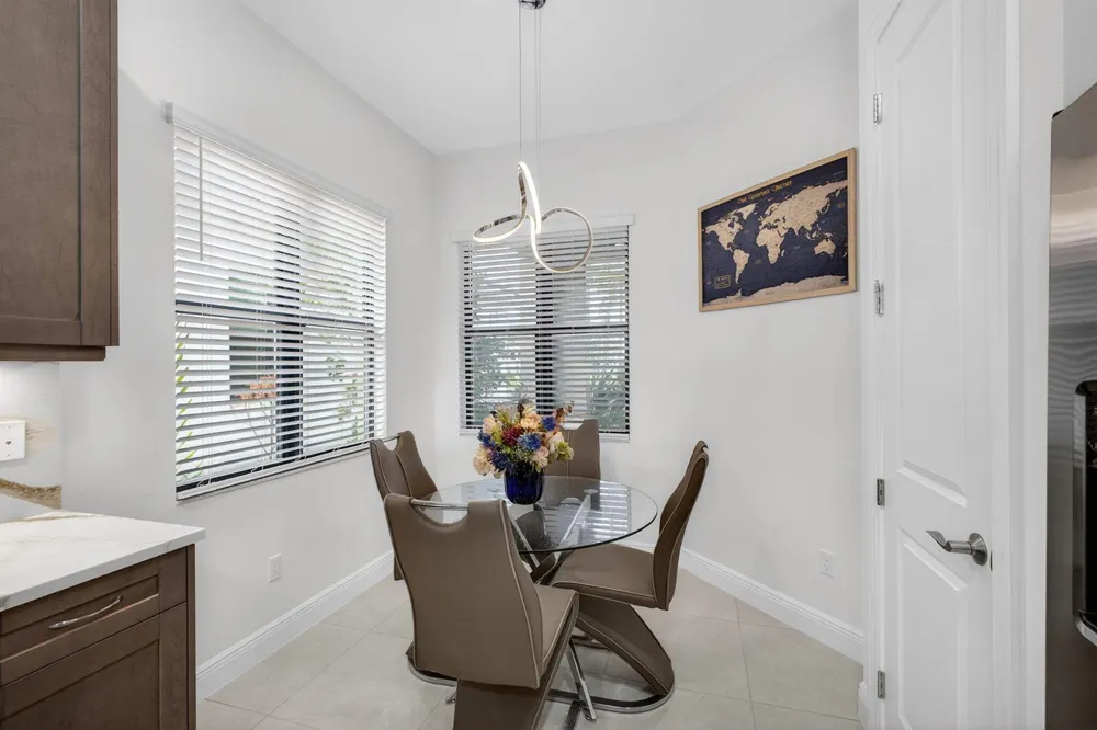 4805 Saint Armands Way Westlake, FL 33470