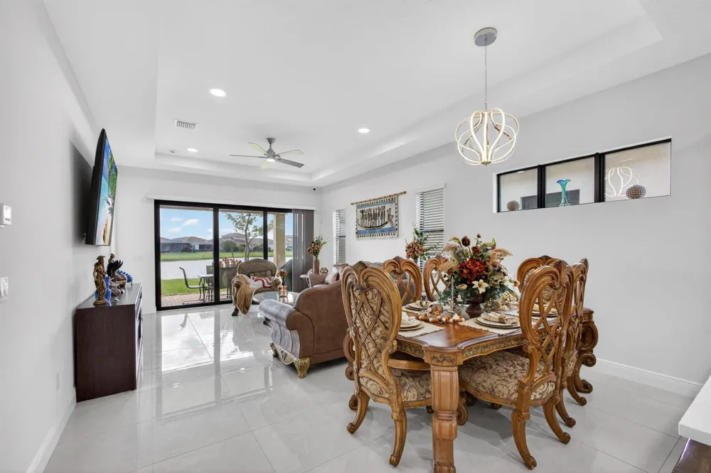 4805 Saint Armands Way Westlake, FL 33470