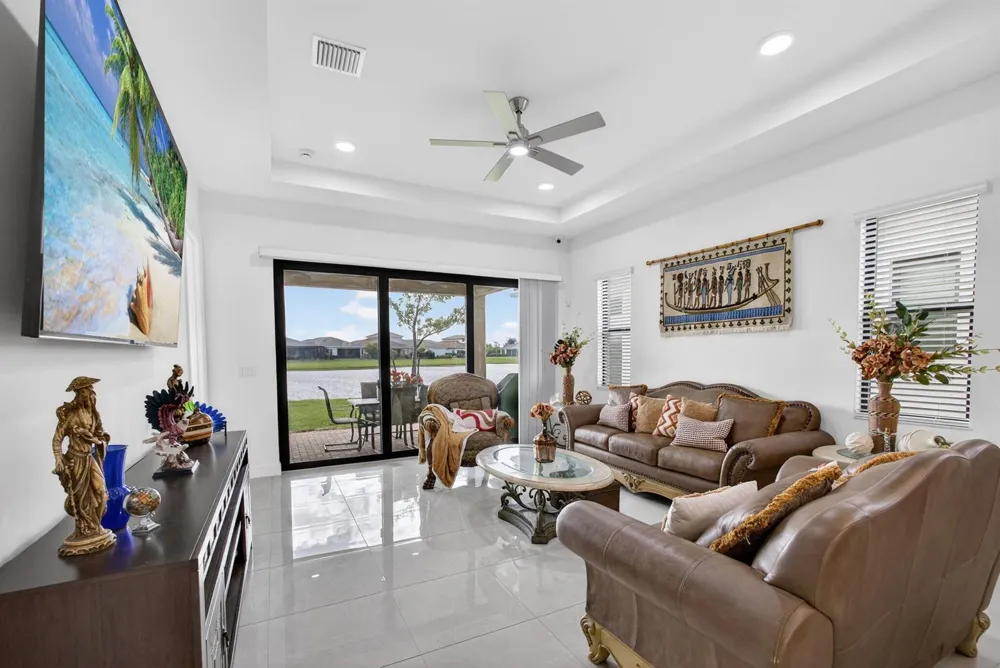 4805 Saint Armands Way Westlake, FL 33470