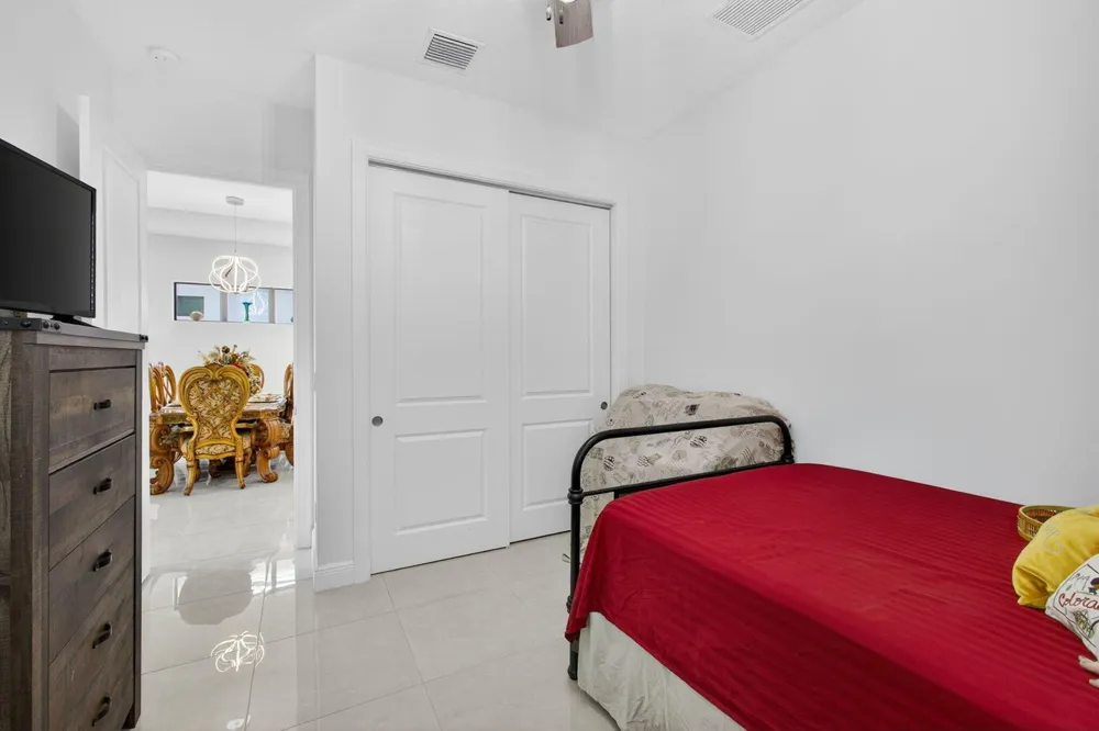 4805 Saint Armands Way Westlake, FL 33470
