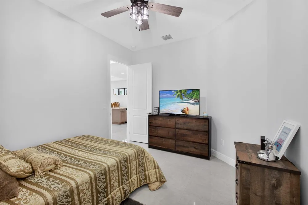 4805 Saint Armands Way Westlake, FL 33470