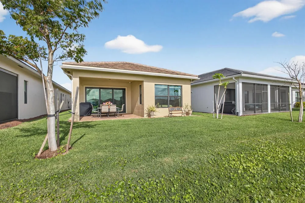 4805 Saint Armands Way Westlake, FL 33470