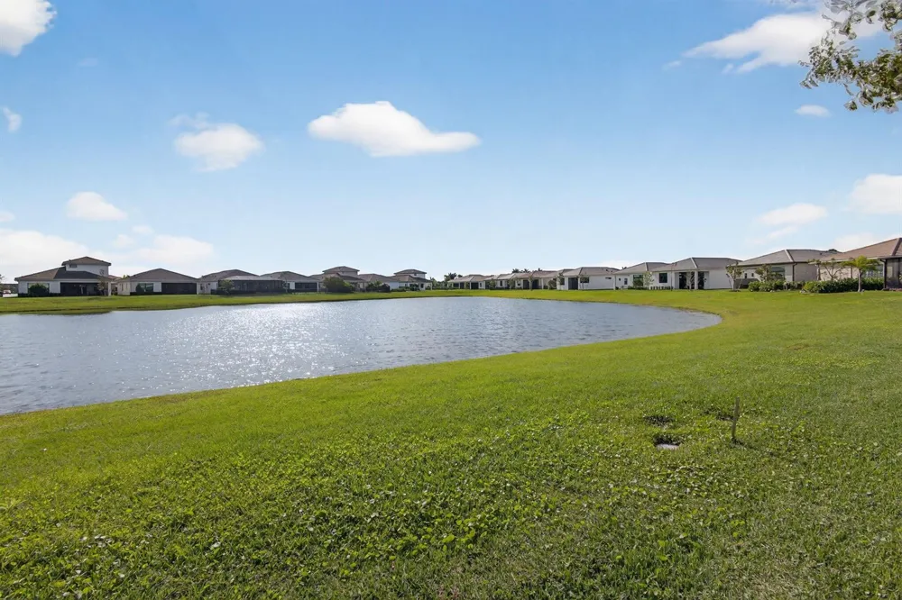 4805 Saint Armands Way Westlake, FL 33470