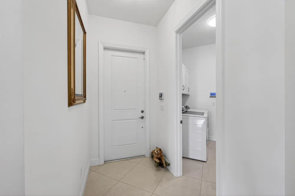 4805 Saint Armands Way Westlake, FL 33470