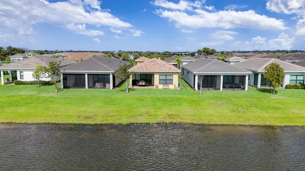 4805 Saint Armands Way Westlake, FL 33470