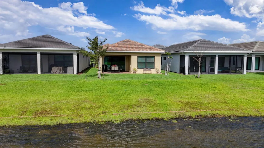 4805 Saint Armands Way Westlake, FL 33470