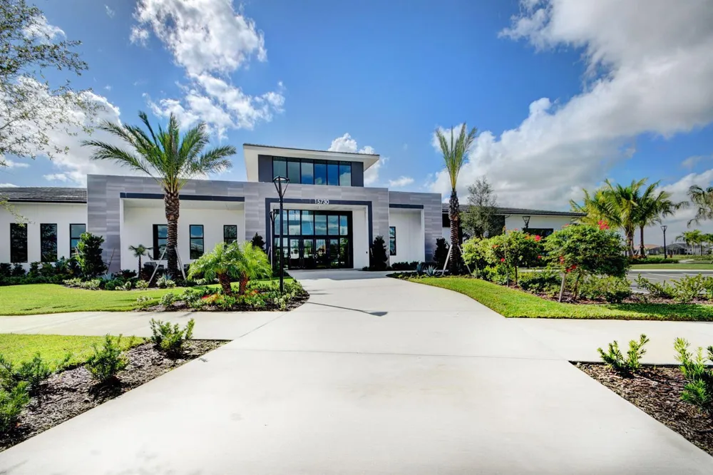 4805 Saint Armands Way Westlake, FL 33470