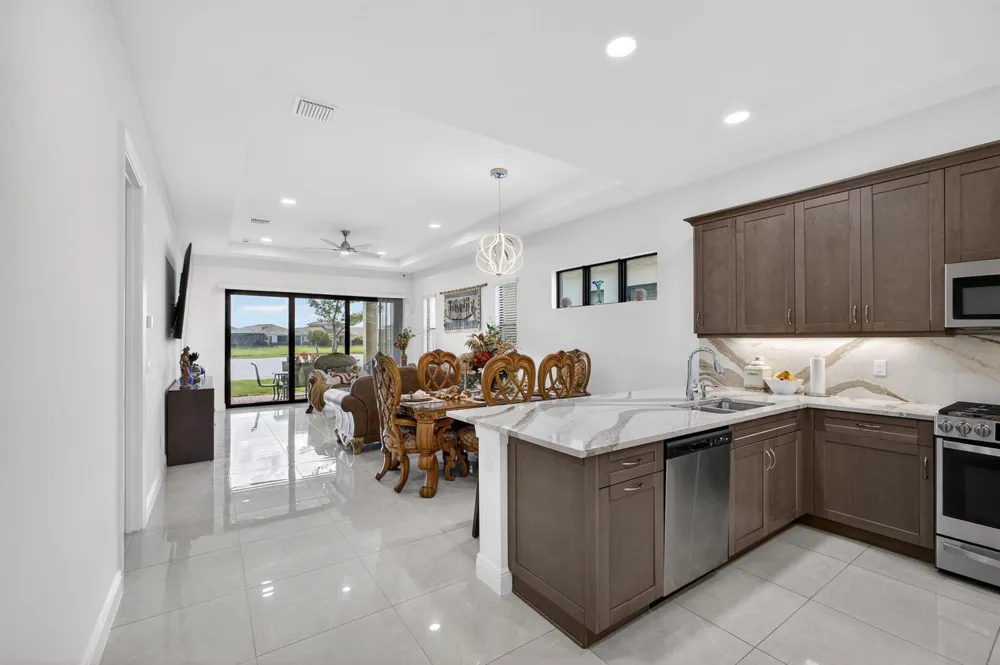 4805 Saint Armands Way Westlake, FL 33470