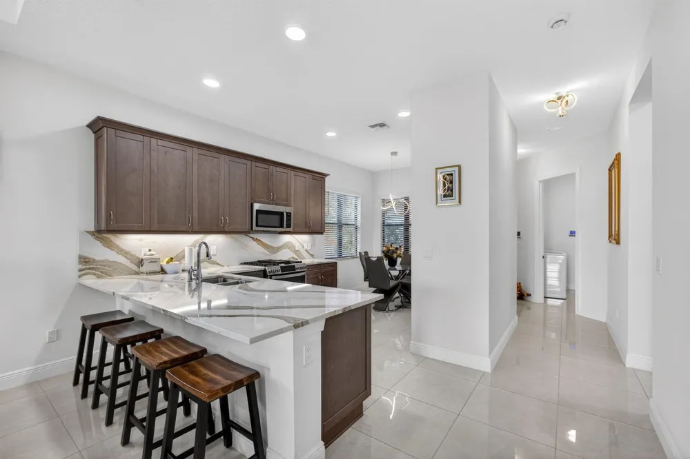 4805 Saint Armands Way Westlake, FL 33470