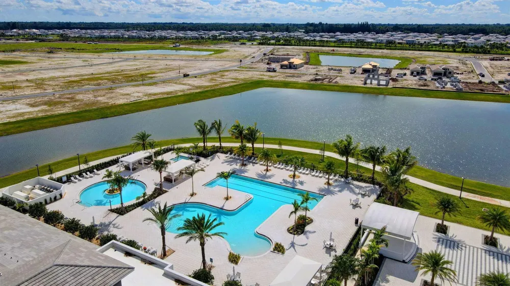 4805 Saint Armands Way Westlake, FL 33470