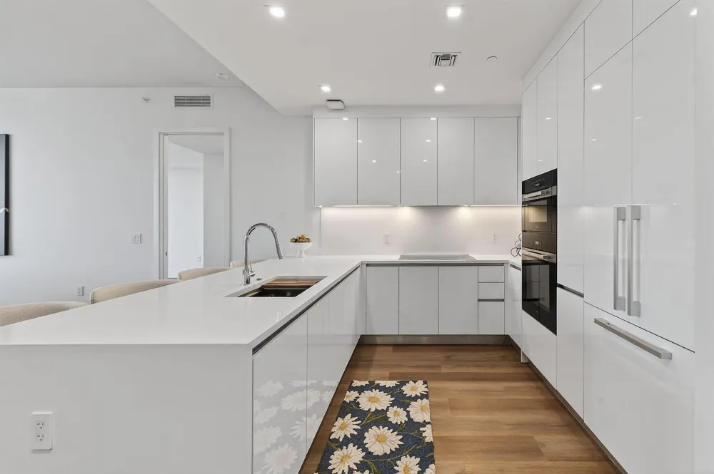 220 Lake Shore Drive #715 Lake Park, FL 33403