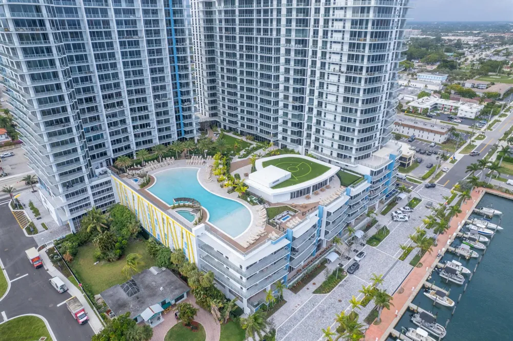 220 Lake Shore Drive #715 Lake Park, FL 33403