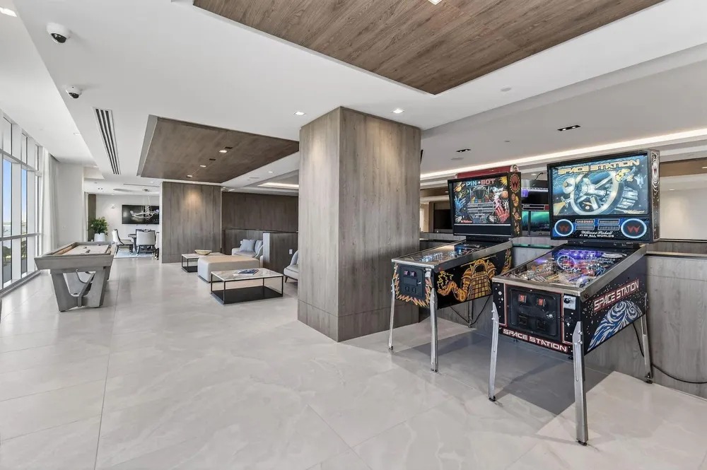220 Lake Shore Drive #715 Lake Park, FL 33403