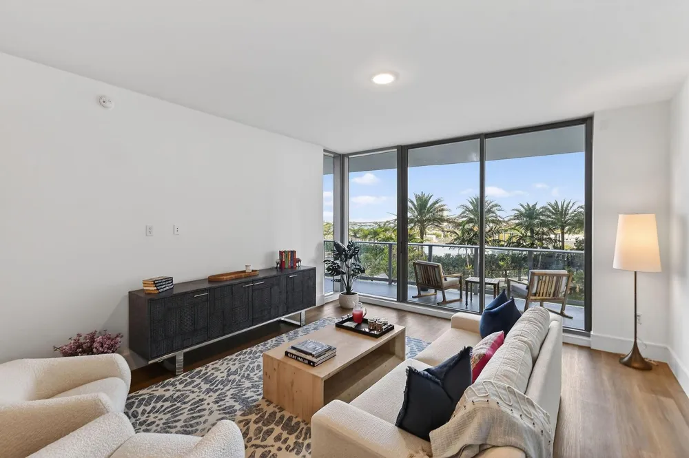 220 Lake Shore Drive #715 Lake Park, FL 33403