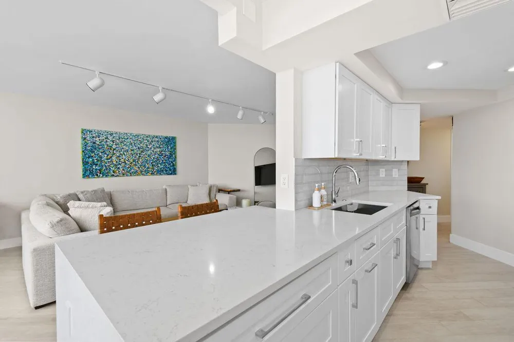 3560 S Ocean Boulevard #907 South Palm Beach, FL 33480