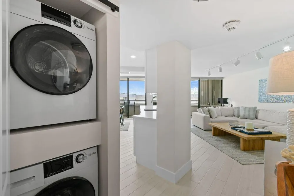 3560 S Ocean Boulevard #907 South Palm Beach, FL 33480