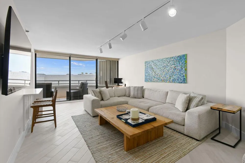 3560 S Ocean Boulevard #907 South Palm Beach, FL 33480