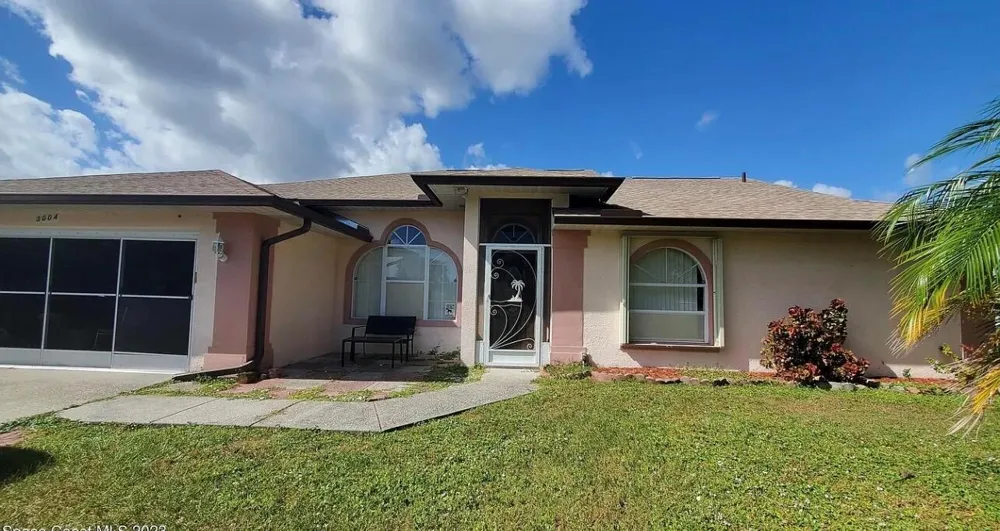3004 SE Suntan Court Court SE Palm Bay, FL 32909