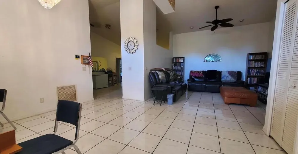 3004 SE Suntan Court Court SE Palm Bay, FL 32909