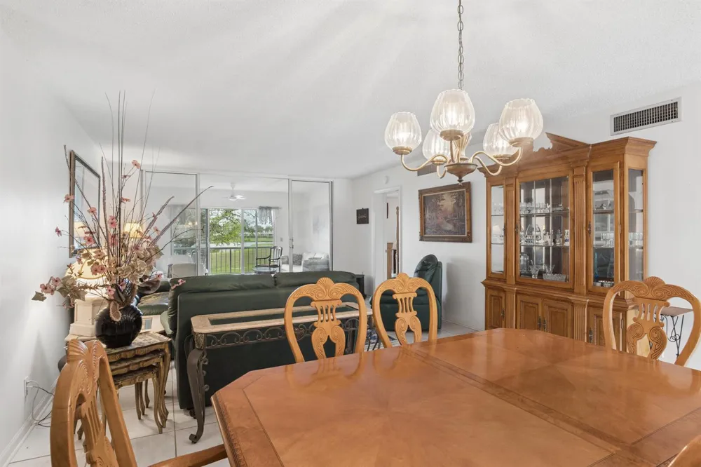 250 John F Kennedy Drive #202 Atlantis, FL 33462
