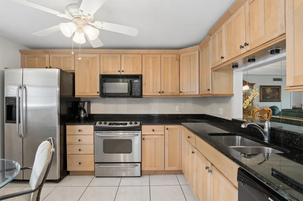 250 John F Kennedy Drive #202 Atlantis, FL 33462