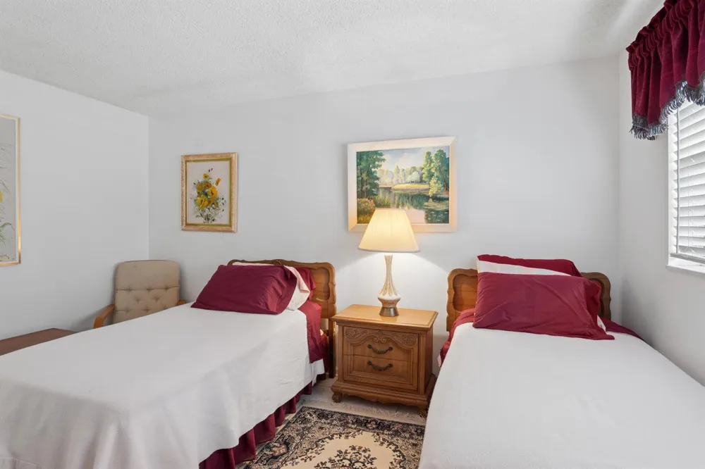 250 John F Kennedy Drive #202 Atlantis, FL 33462