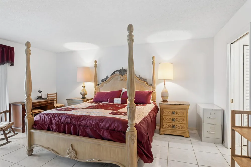 250 John F Kennedy Drive #202 Atlantis, FL 33462