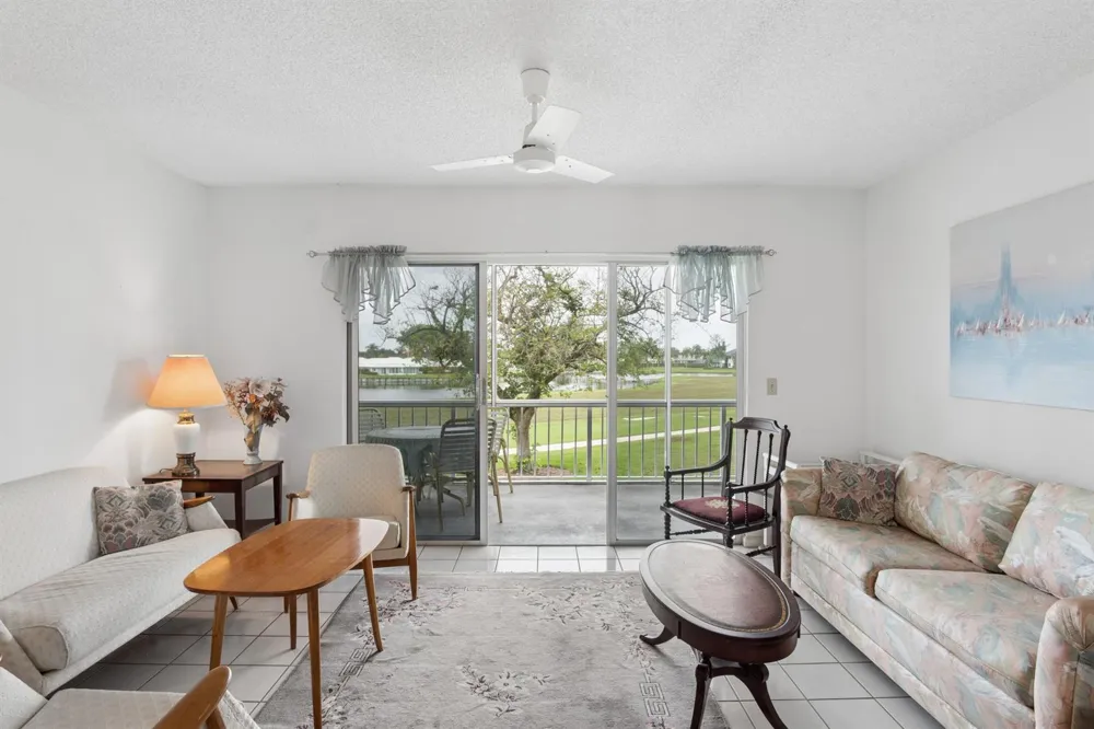 250 John F Kennedy Drive #202 Atlantis, FL 33462