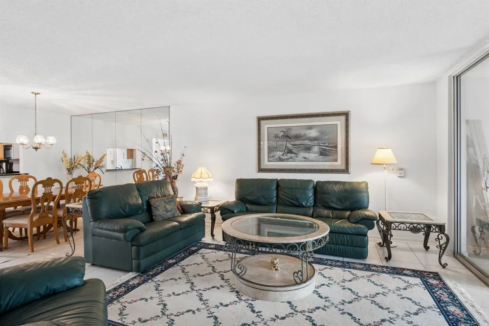 250 John F Kennedy Drive #202 Atlantis, FL 33462