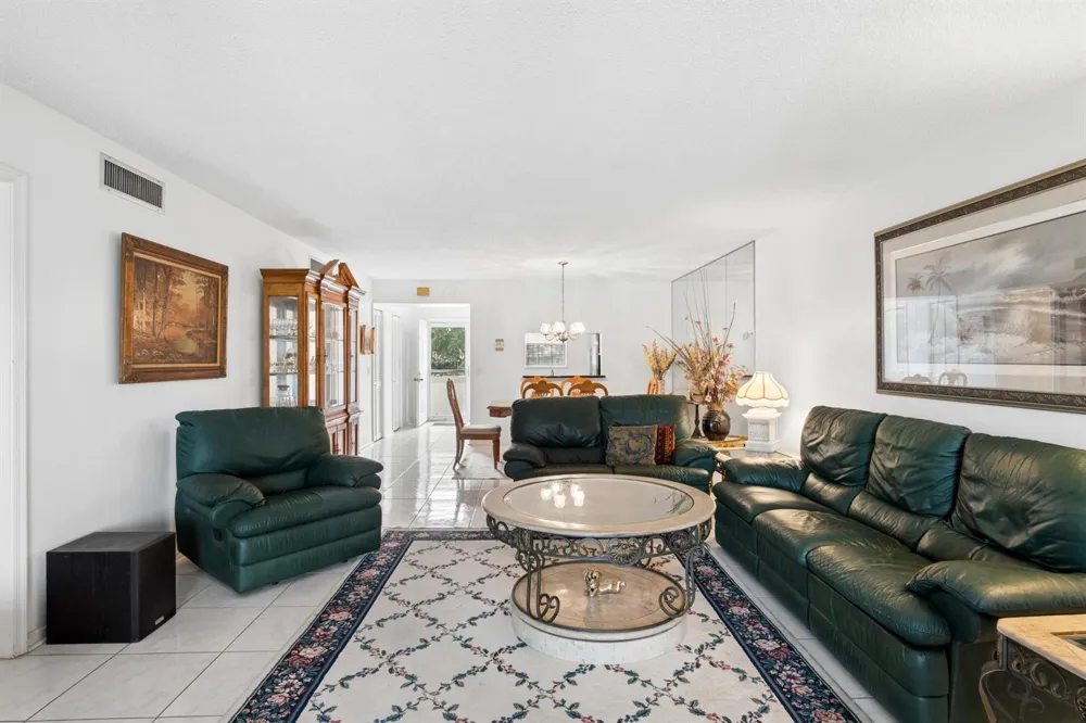 250 John F Kennedy Drive #202 Atlantis, FL 33462