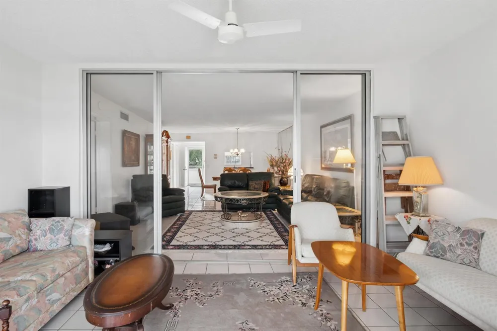 250 John F Kennedy Drive #202 Atlantis, FL 33462