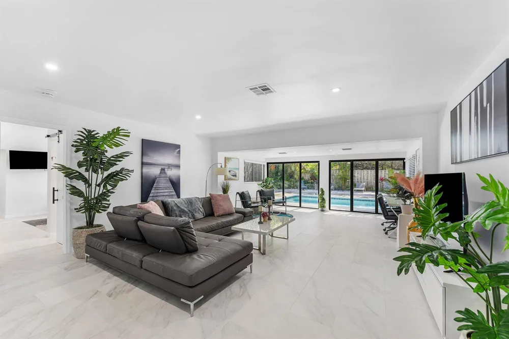 3000 NE 21st Terrace Fort Lauderdale, FL 33306