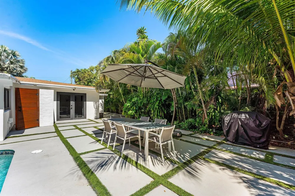 3000 NE 21st Terrace Fort Lauderdale, FL 33306