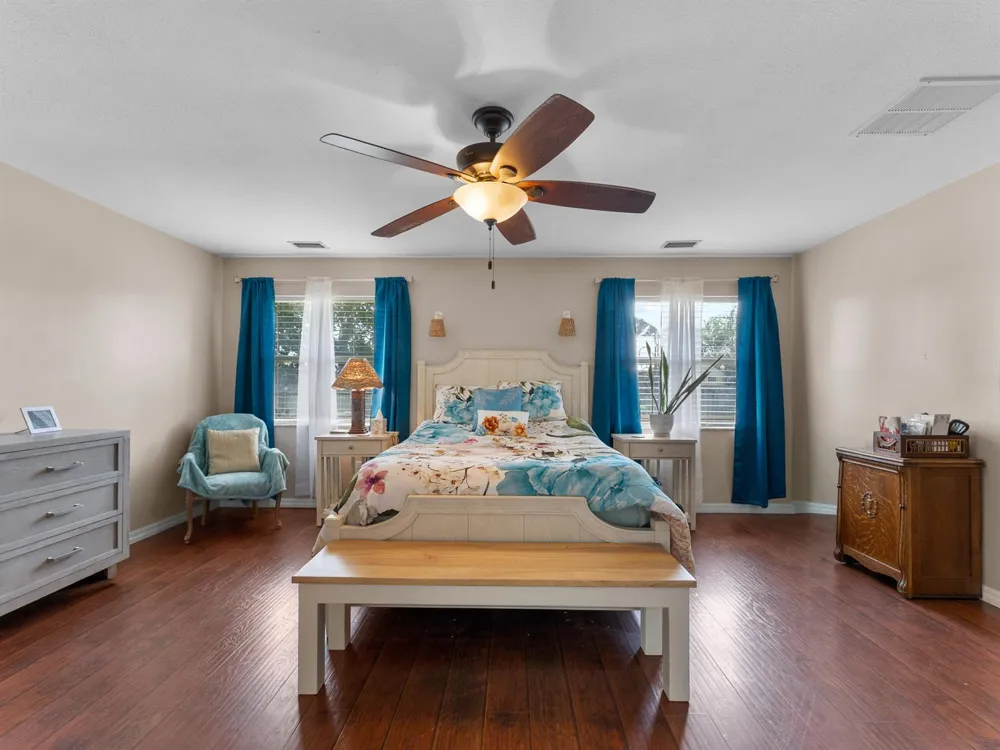 698 Fischer Drive Sebastian, FL 32958
